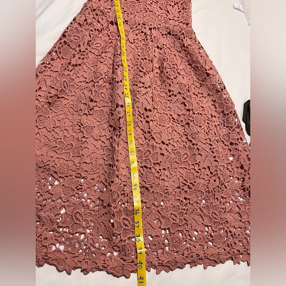 ASTR the LABEL Dusty pink crochet‎ lace dress size S. - Picture 16 of 16